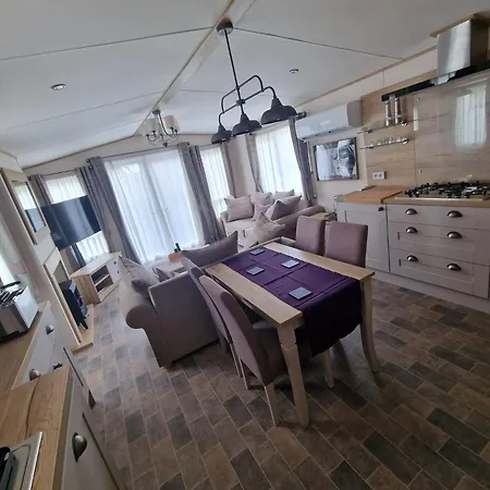 Premium Mobilhome مكان تخييم
