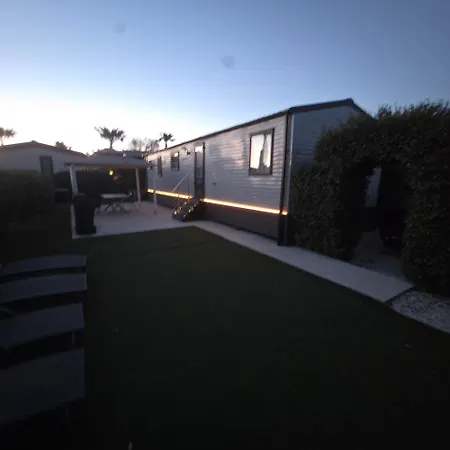 مكان تخييم Premium Mobilhome *